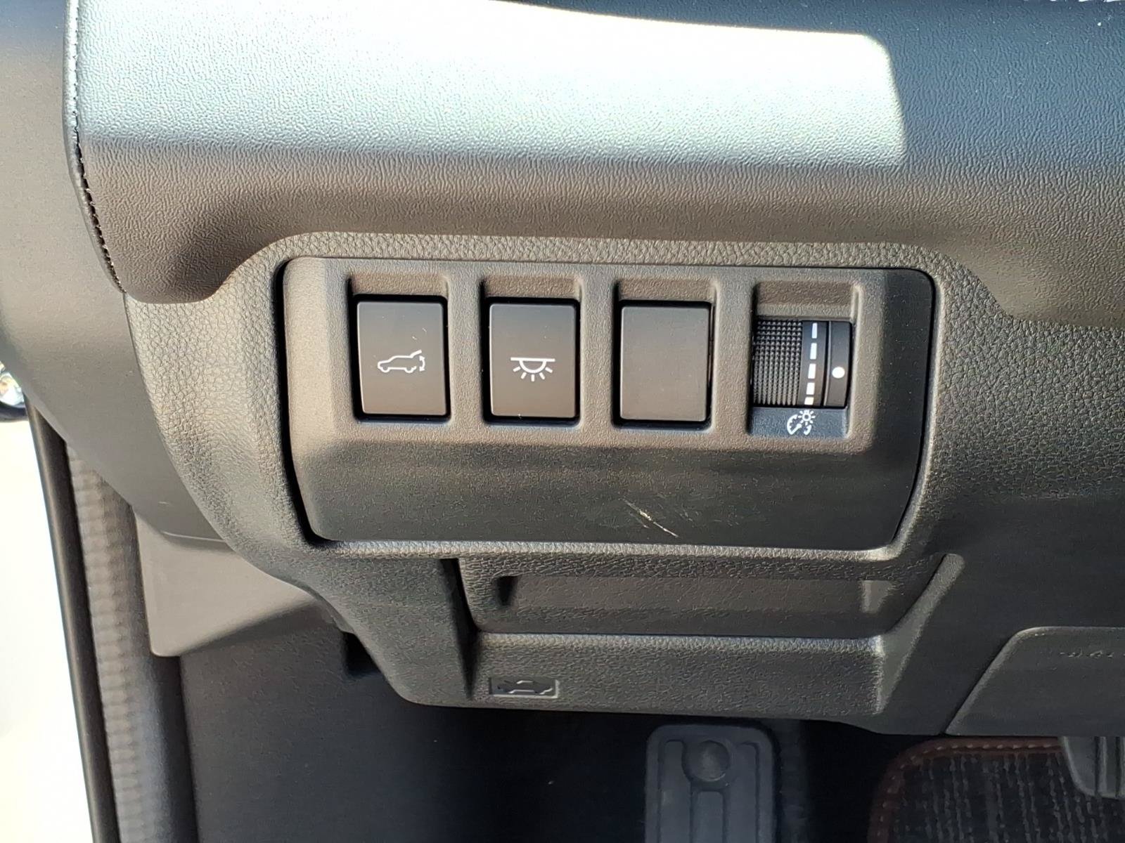 Used 2025 Subaru Ascent Touring AWD/4WD image 27