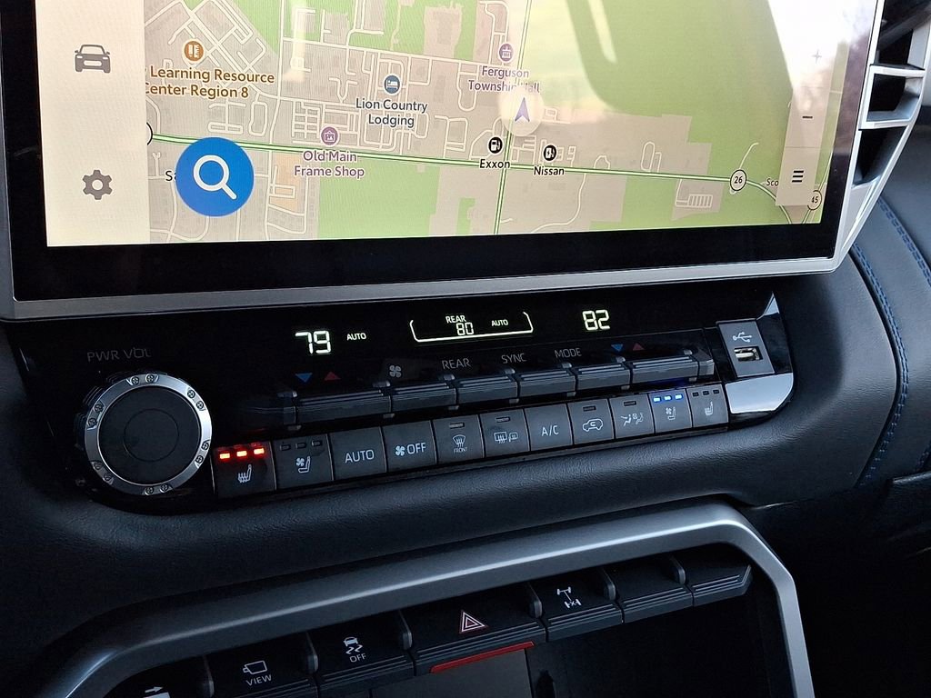 Used 2025 Toyota Sequoia Platinum image 20