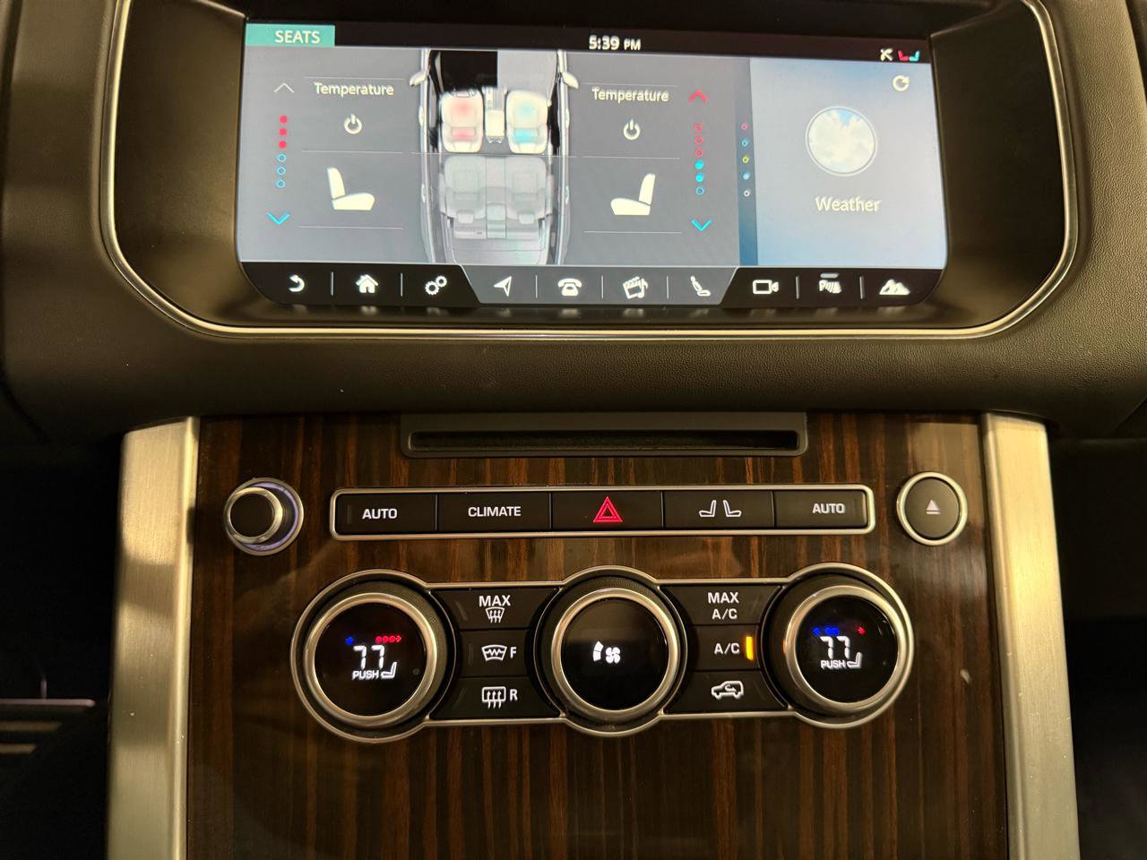 Used 2017 Land Rover Range Rover Supercharged image 20