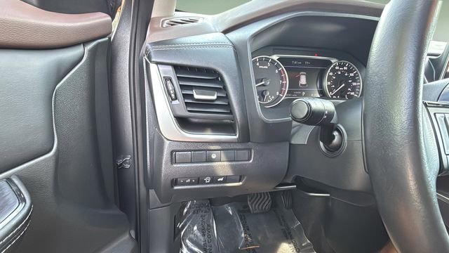 Used 2023 Nissan Rogue SV w/ SV Premium B Package FWD image 23