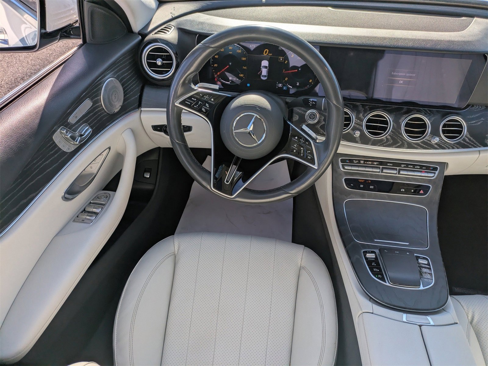 Used 2021 Mercedes-Benz E 350 Sedan w/ Premium Package image 16