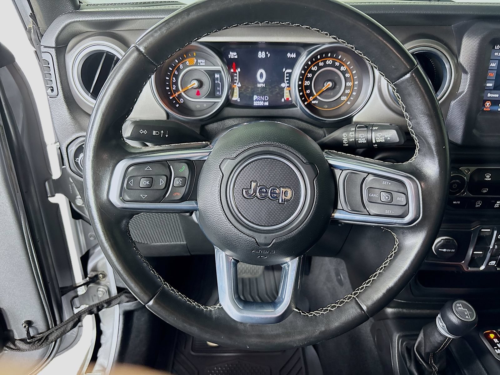Used 2020 Jeep Wrangler Unlimited Sahara AWD/4WD image 11