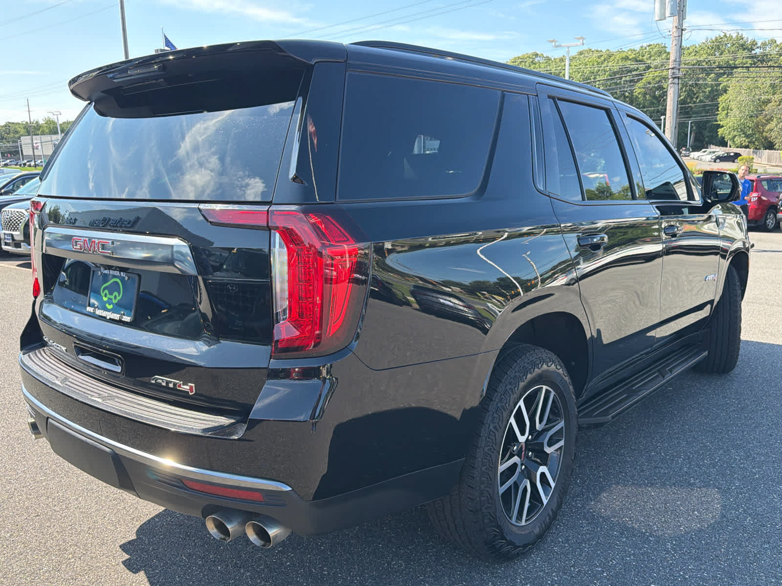 Certified 2022 GMC Yukon AT4 w/ Technology Package AWD/4WD image 36