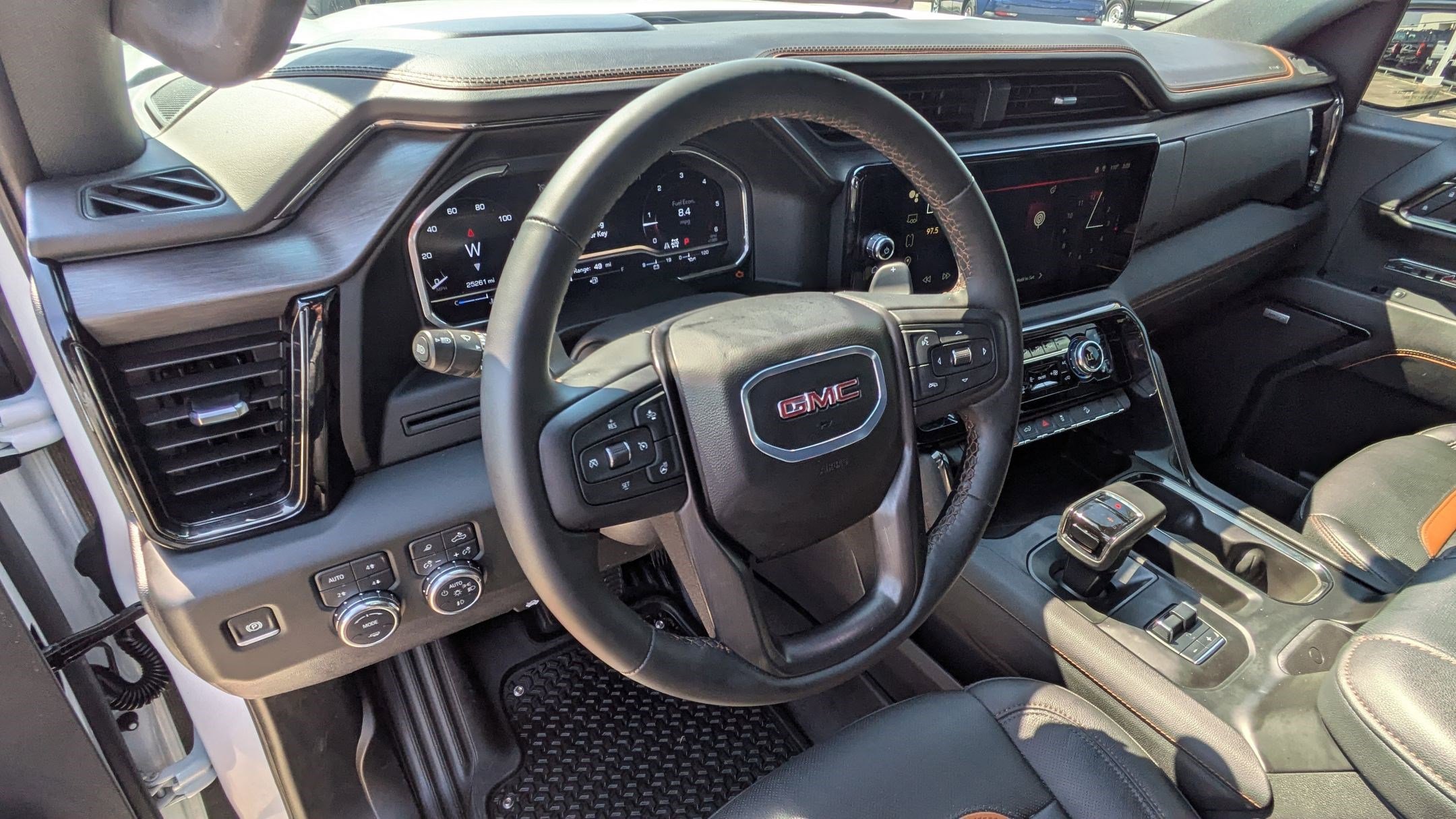 Used 2024 GMC Sierra 1500 AT4 image 15