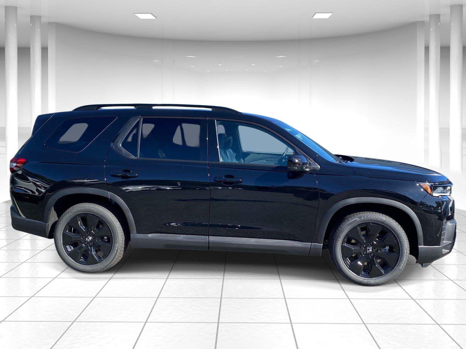 New 2026 Honda Pilot Black Edition image 2
