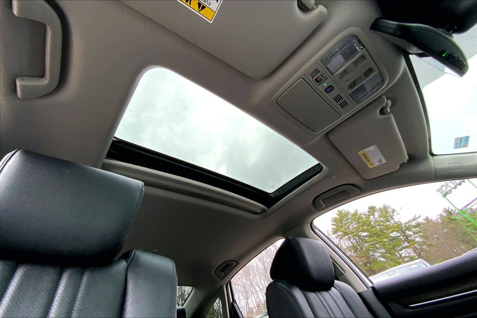 Used 2021 Honda Accord Touring image 14