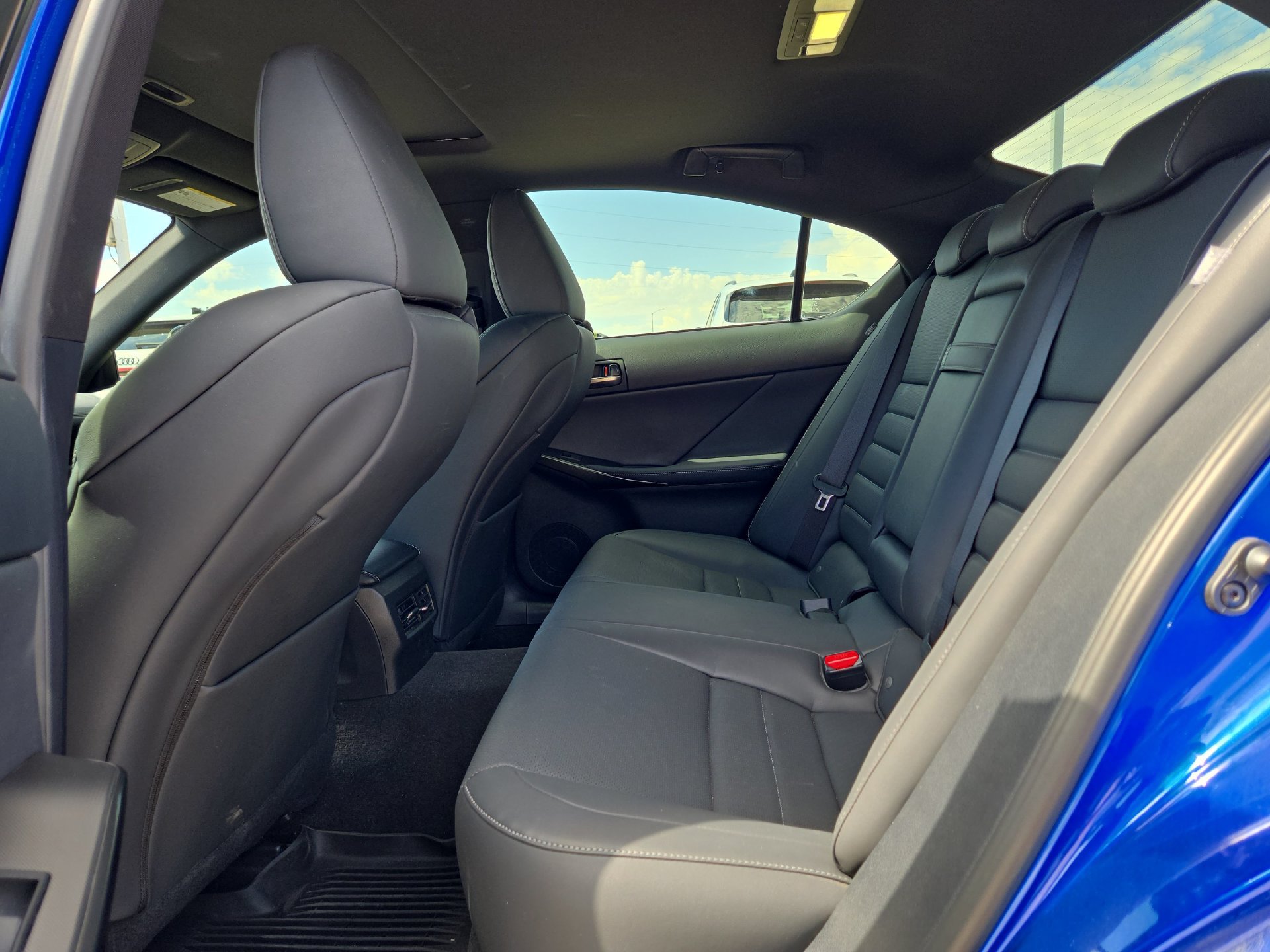 Used 2023 Lexus IS 350 F Sport w/ Navigation Package RWD image 13