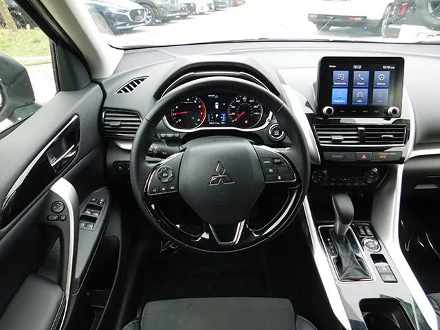 Used 2025 Mitsubishi Eclipse Cross SE image 12