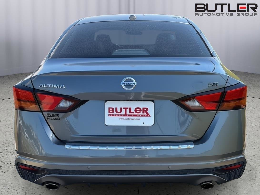 Used 2021 Nissan Altima 2.5 SR w/ SR Premium Package image 5