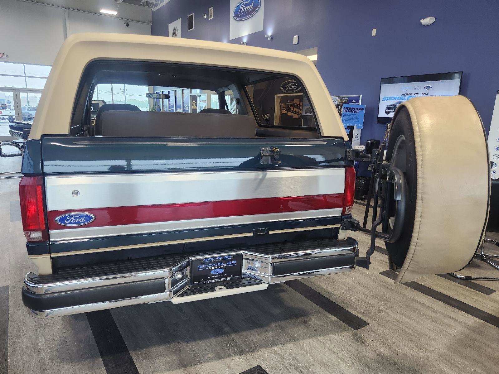 Used 1991 Ford Bronco AWD/4WD image 40