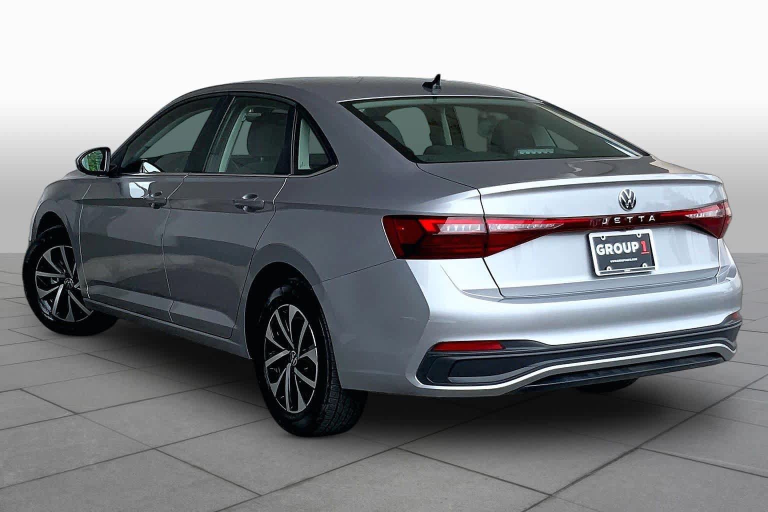 Used 2025 Volkswagen Jetta S FWD image 12