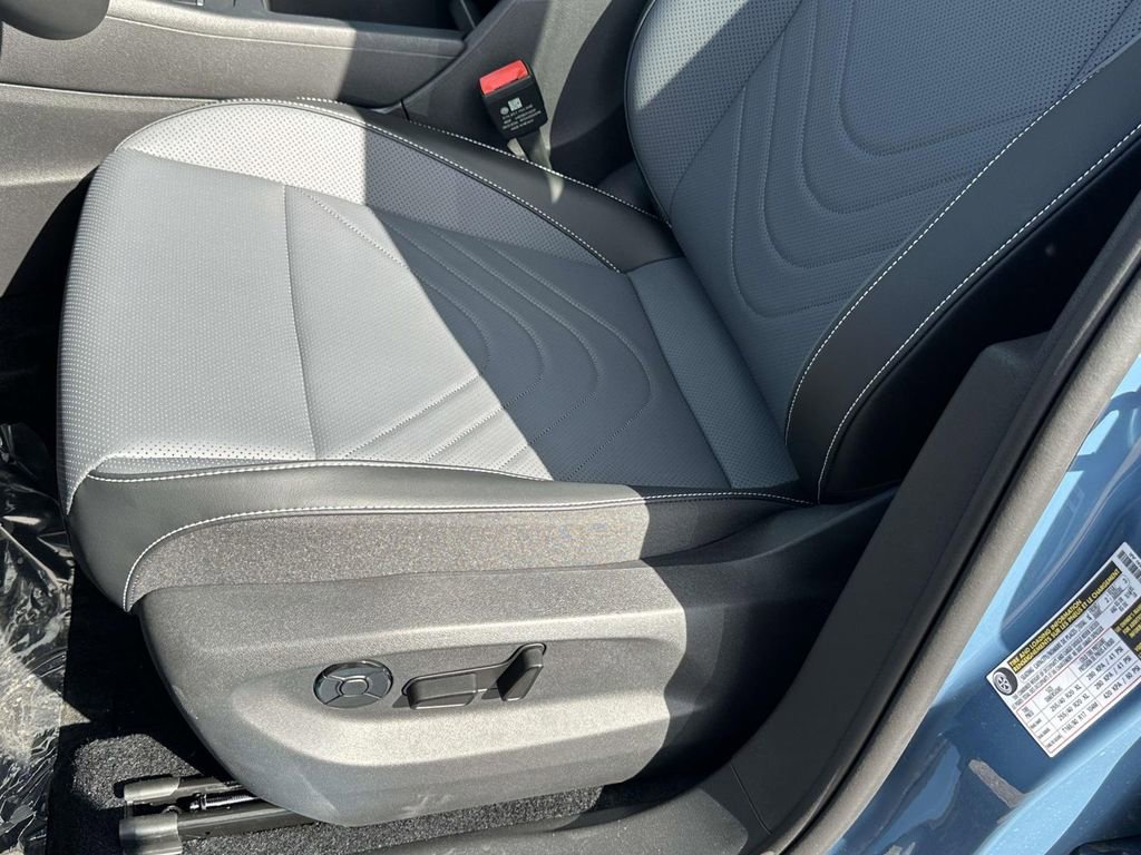 New 2026 Volkswagen Tiguan SE R-Line AWD/4WD image 15
