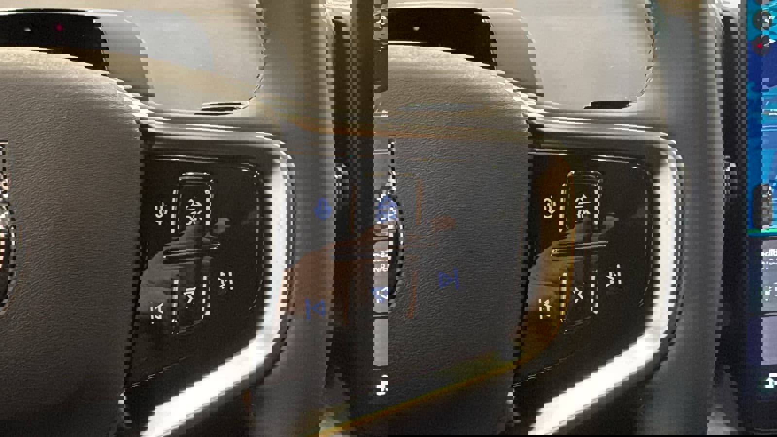 New 2026 Volvo EX30 Plus image 14