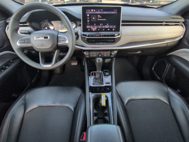 Certified 2023 Jeep Compass Latitude w/ Convenience Group AWD/4WD image 14