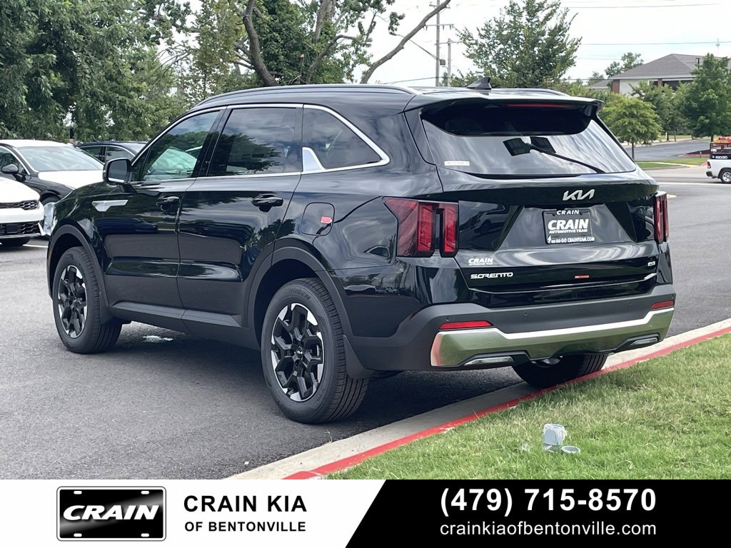 New 2025 Kia Sorento S image 5