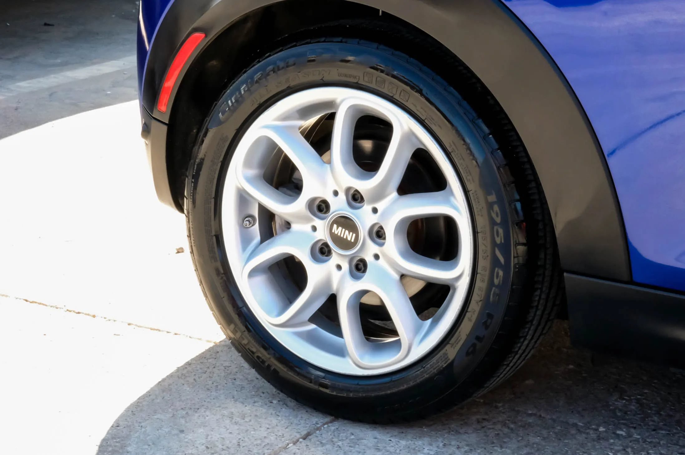 Used 2019 MINI Cooper 2-Door Hardtop FWD image 48