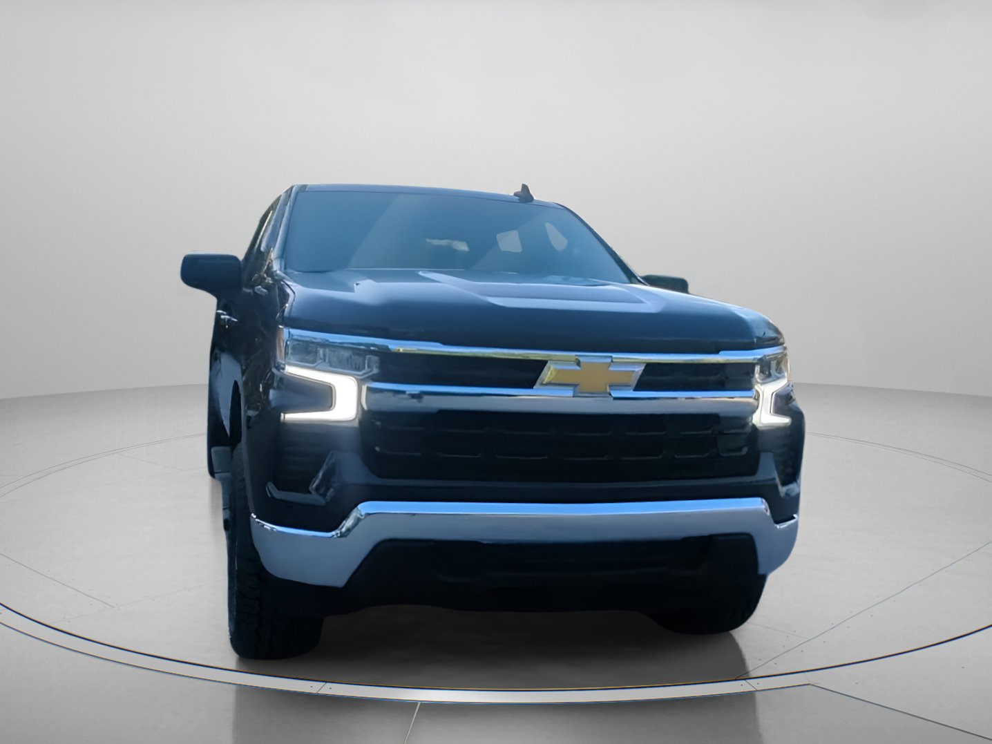 Used 2022 Chevrolet Silverado 1500 LT w/ Protection Package RWD image 5