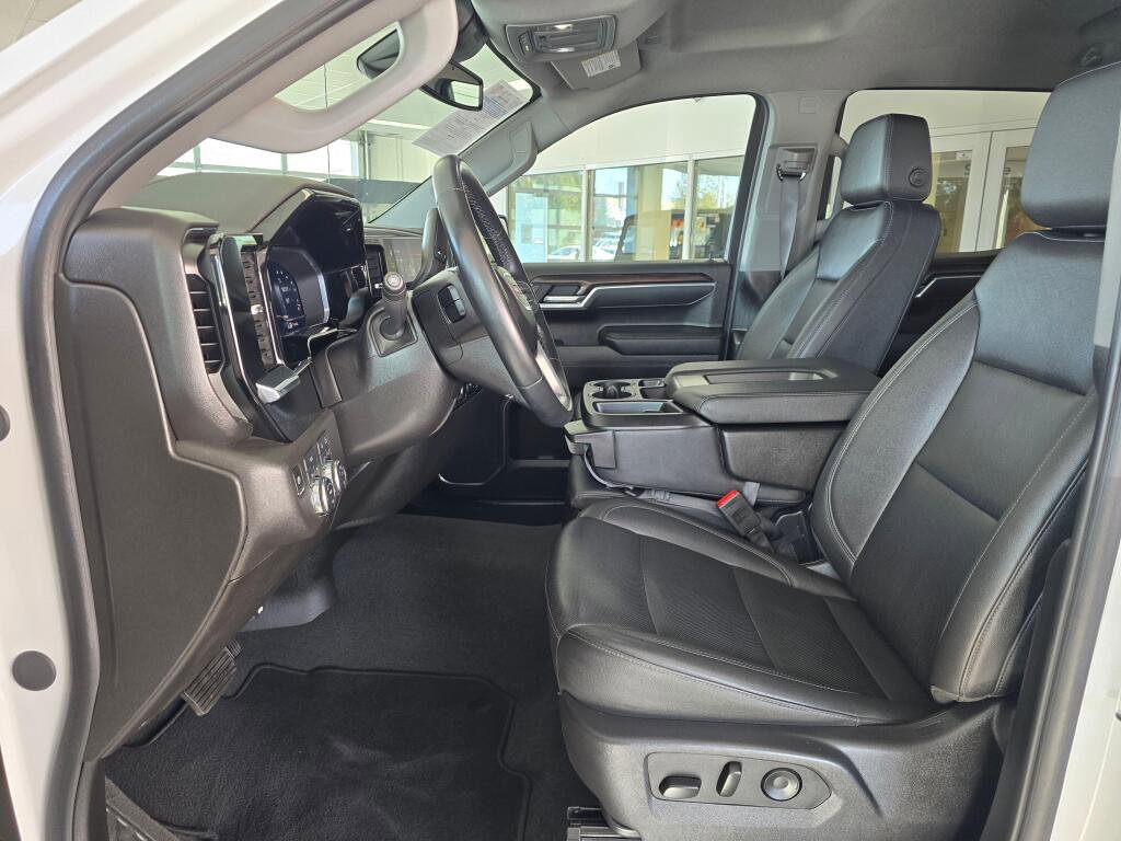 Used 2025 GMC Sierra 1500 SLT image 23