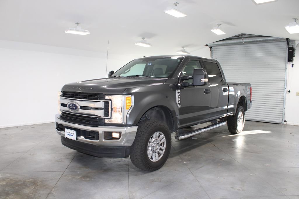 Used 2017 Ford F250 XLT w/ XLT Value Package image 4