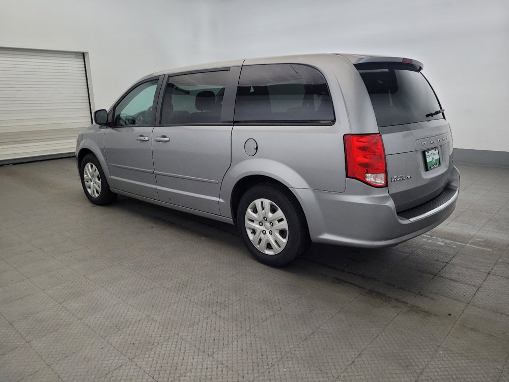 Used 2016 Dodge Grand Caravan SE w/ Quick Order Package 29E SE FWD image 3