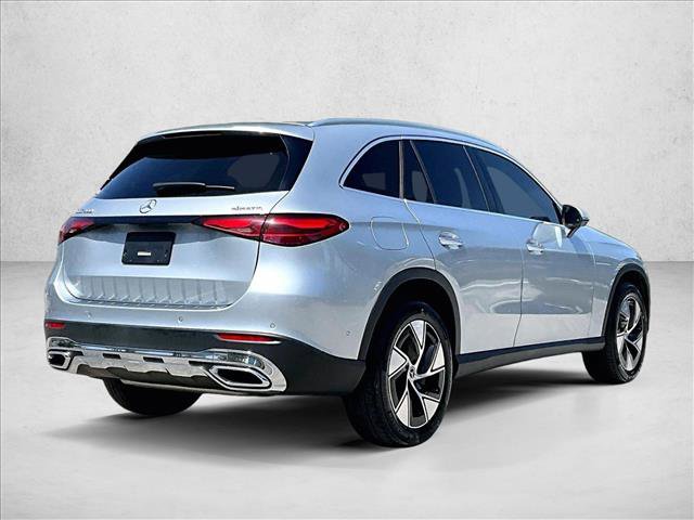 Used 2023 Mercedes-Benz GLC 300 4MATIC image 2