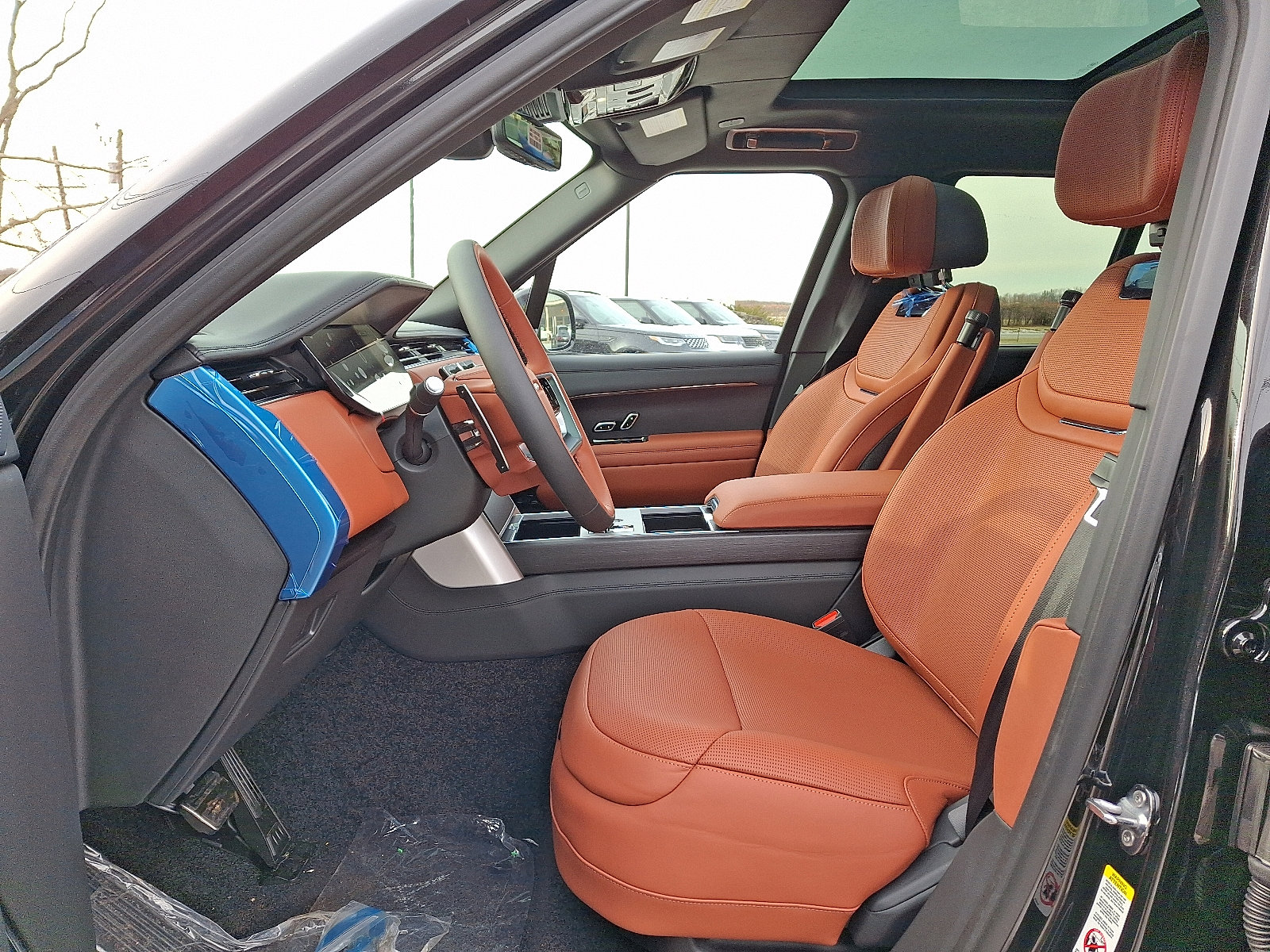 New 2026 Land Rover Range Rover SV image 11