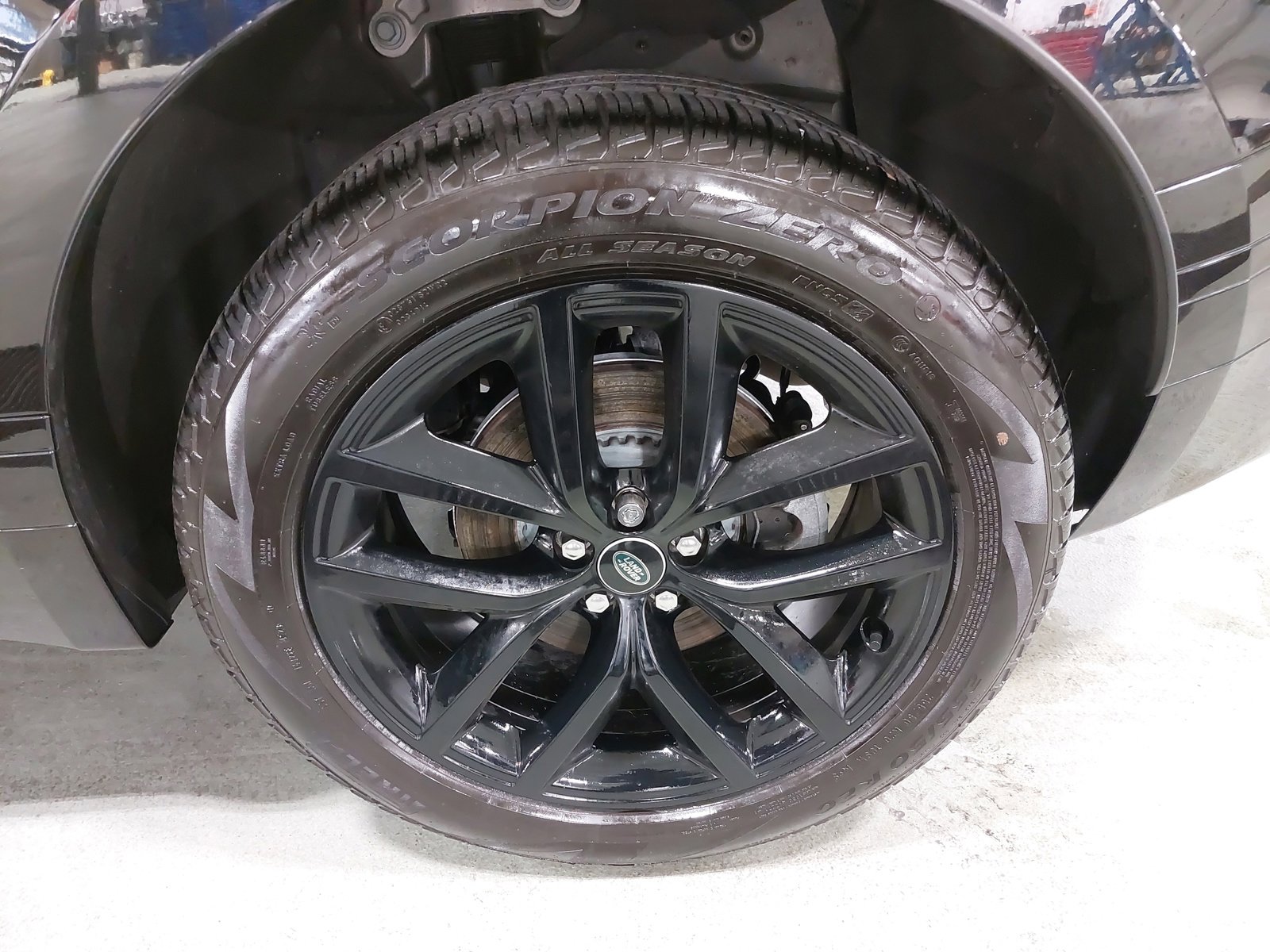 Used 2024 Land Rover Range Rover Velar Dynamic SE image 36