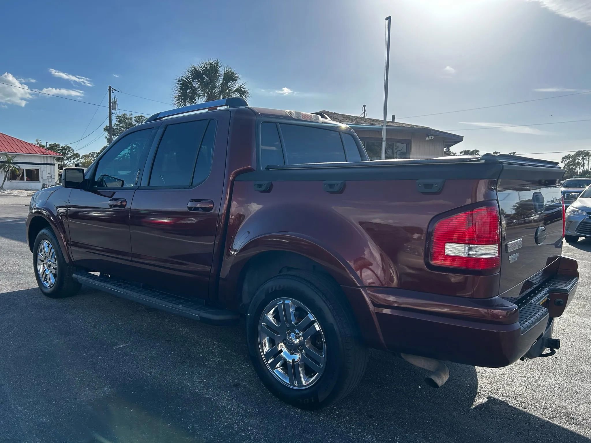 Used 2010 Ford Explorer Sport Trac Limited image 10