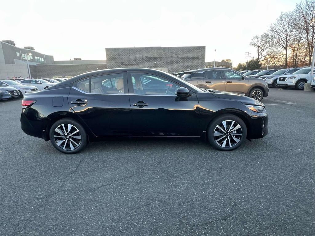 New 2025 Nissan Sentra SV w/ SV Premium Package FWD image 6