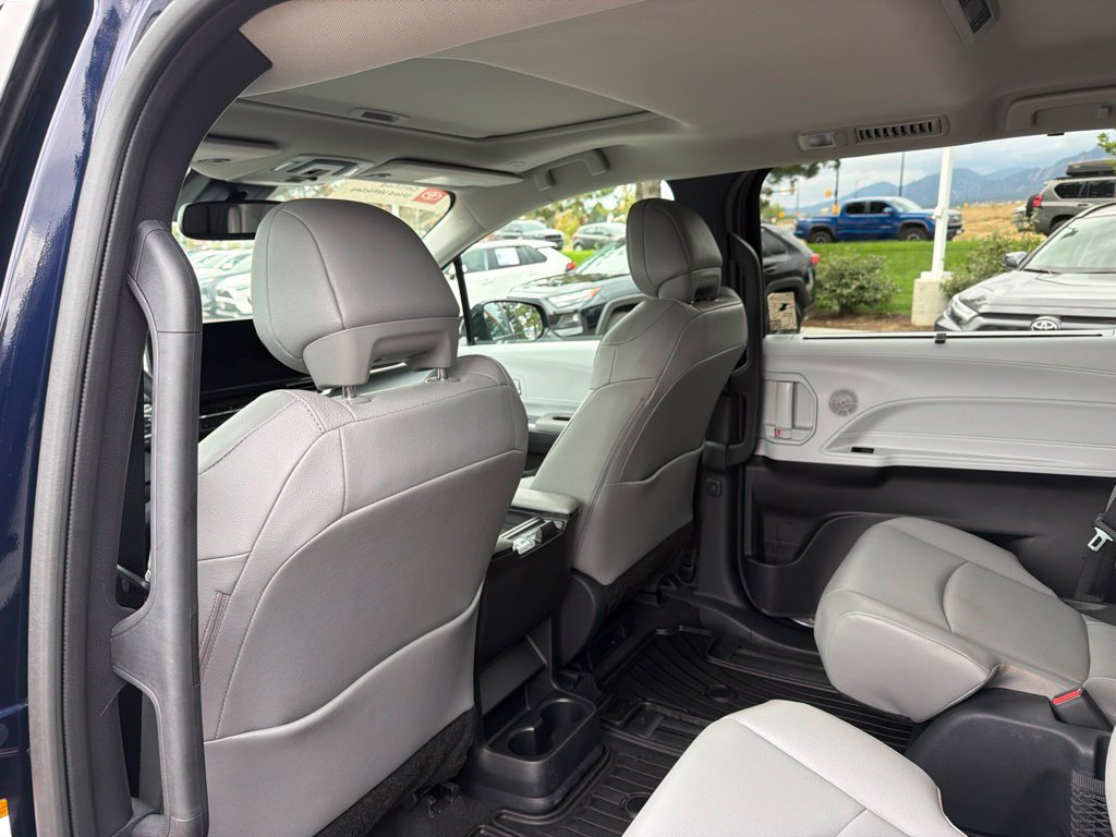 Used 2026 Toyota Sienna XLE AWD/4WD image 20
