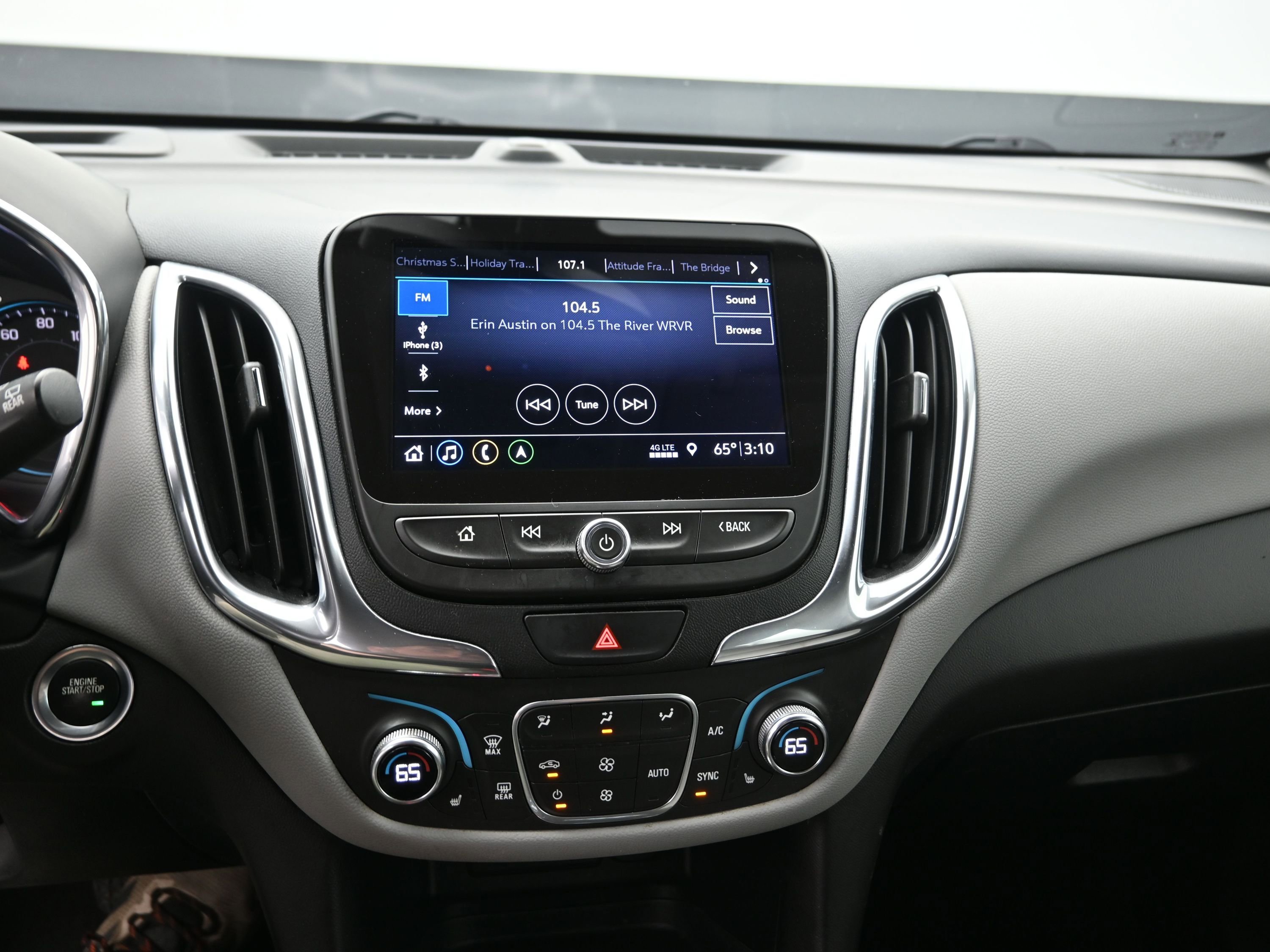 Used 2020 Chevrolet Equinox LT image 16