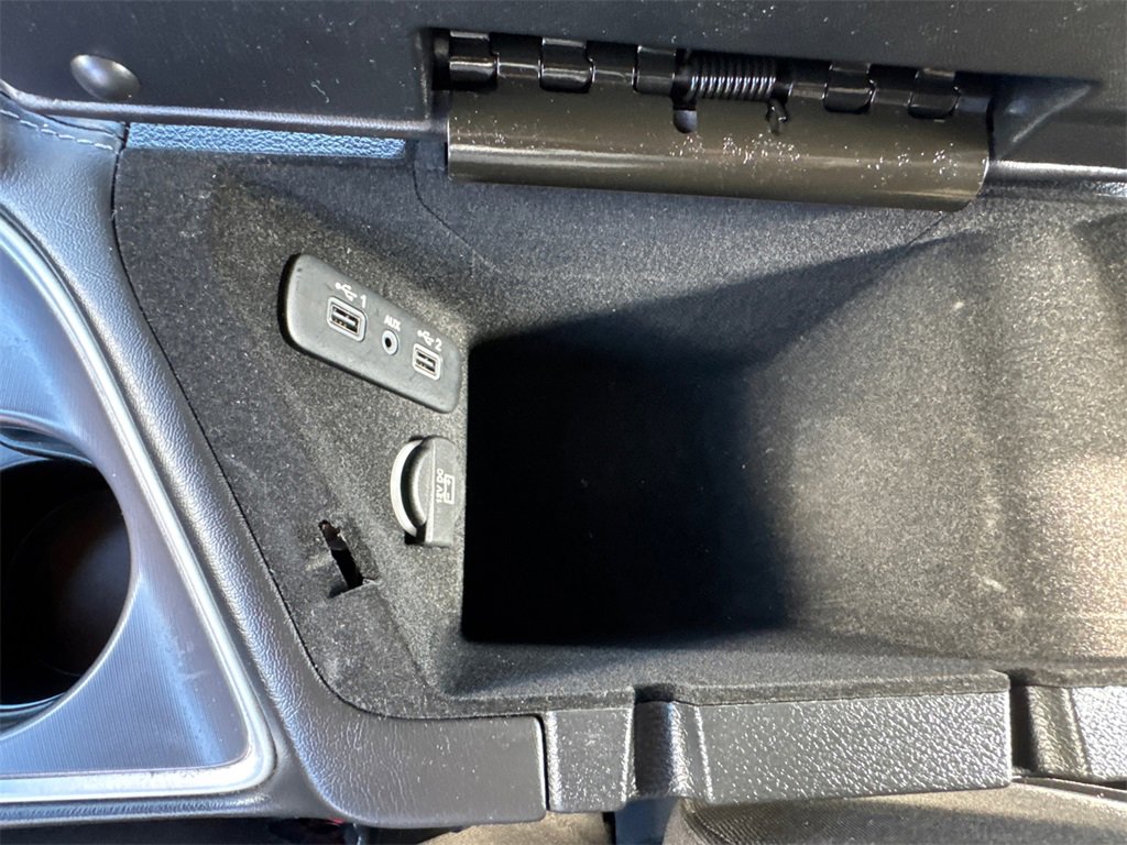 Used 2020 Dodge Challenger SXT w/ Blacktop Package image 28