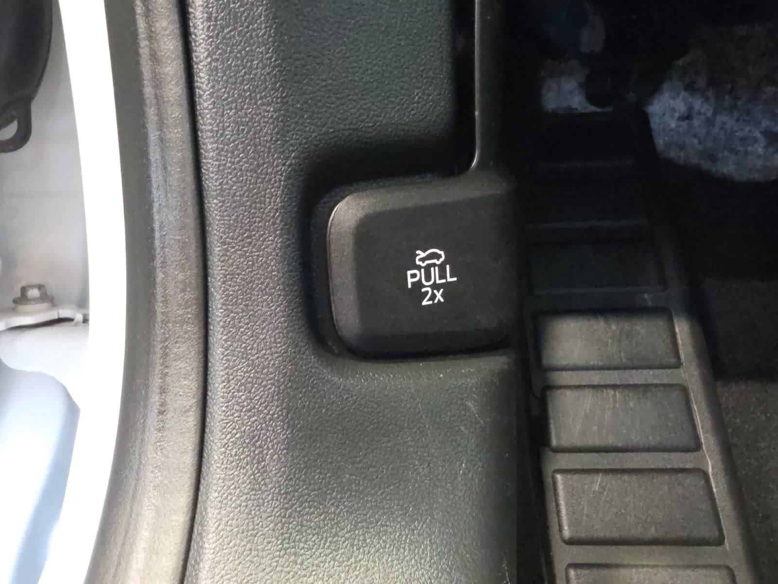 Certified 2022 Ford Escape S AWD/4WD image 16