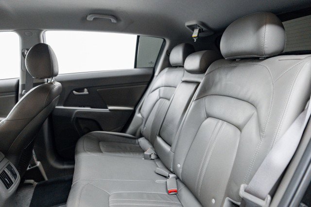 Used 2016 Kia Sportage EX image 25