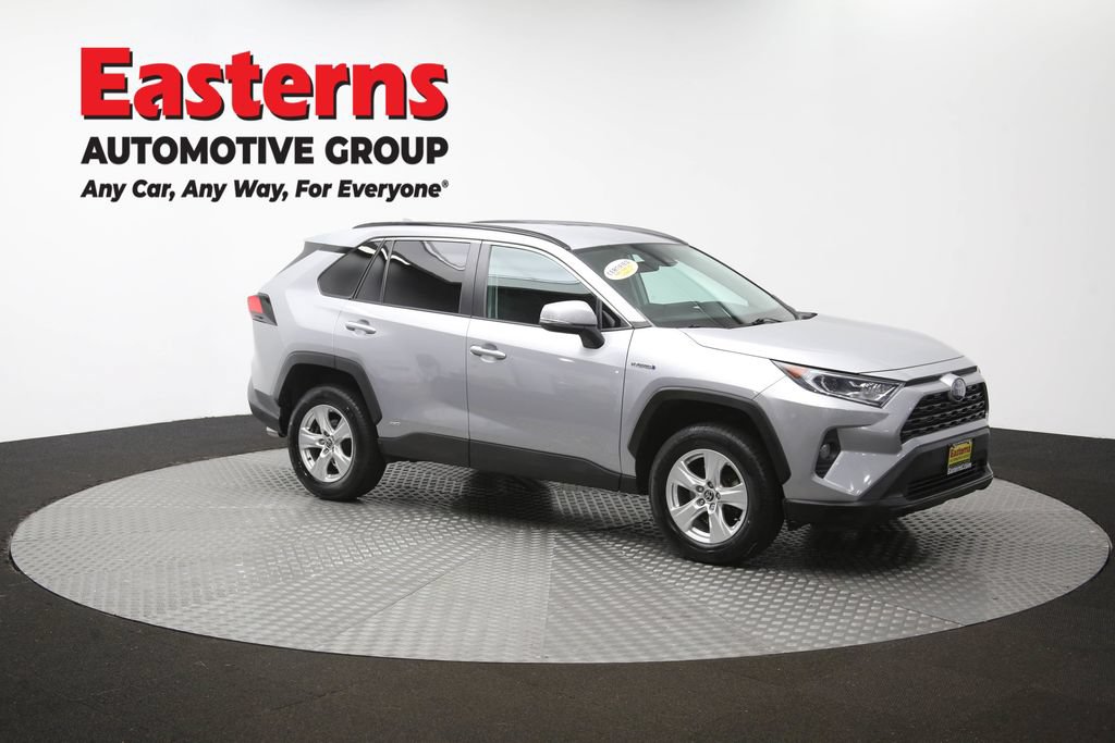 Used 2021 Toyota RAV4 XLE w/ XLE Grade Weather Package AWD/4WD image 49