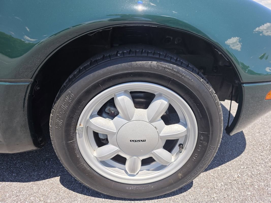 Used 1991 MAZDA MX-5 Miata RWD image 36