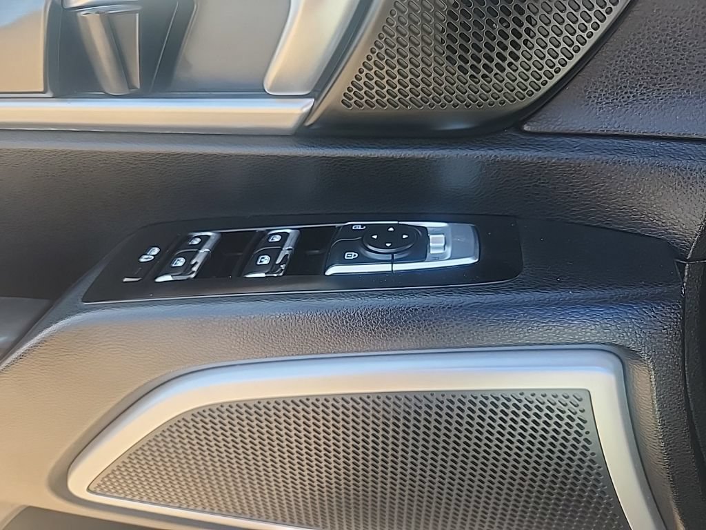 Used 2020 Kia Telluride LX FWD image 26