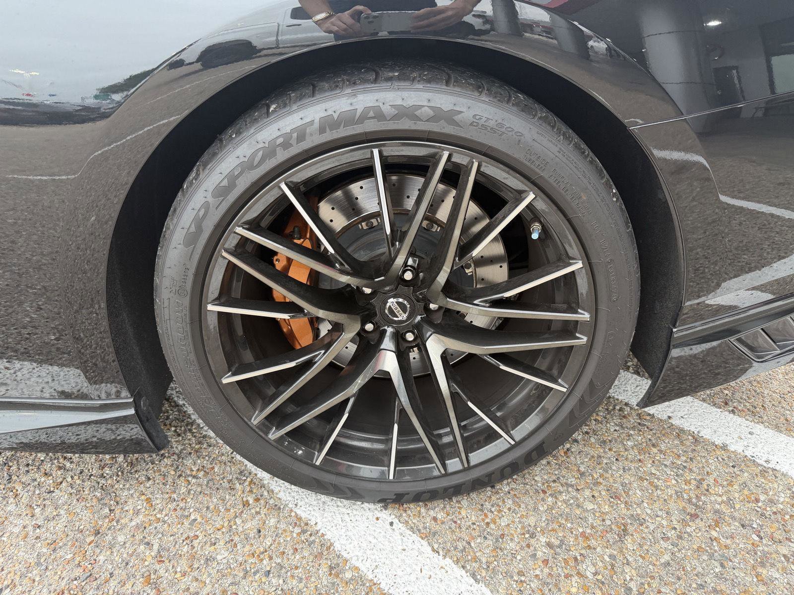 Used 2020 Nissan GT-R Premium w/ Premium Interior Package image 9