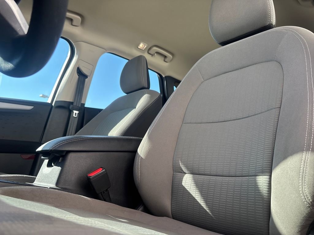 Used 2020 Ford Escape S image 41