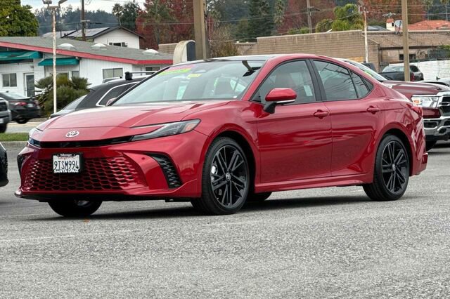 Used 2025 Toyota Camry XSE image 8