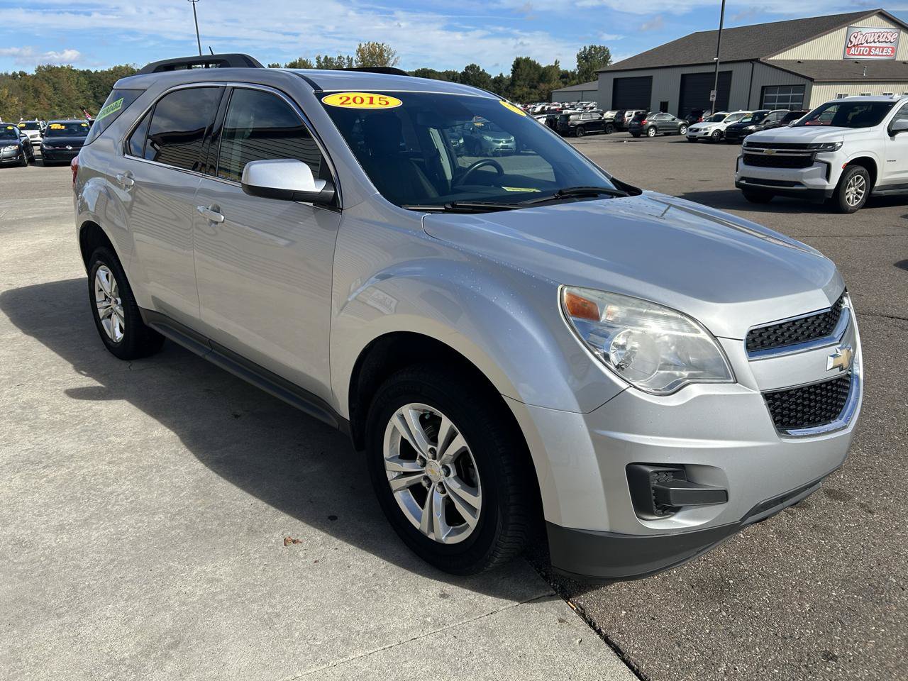 Used 2015 Chevrolet Equinox LT w/ Driver Convenience Package FWD image 3