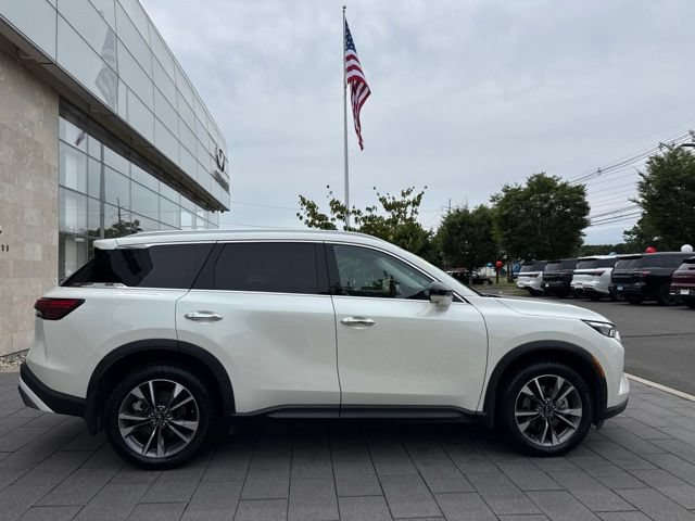 Certified 2022 INFINITI QX60 Luxe w/ Cargo Package AWD/4WD image 2