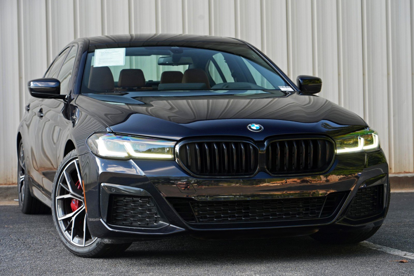Used 2023 BMW 530i xDrive w/ M Sport Package AWD/4WD image 4