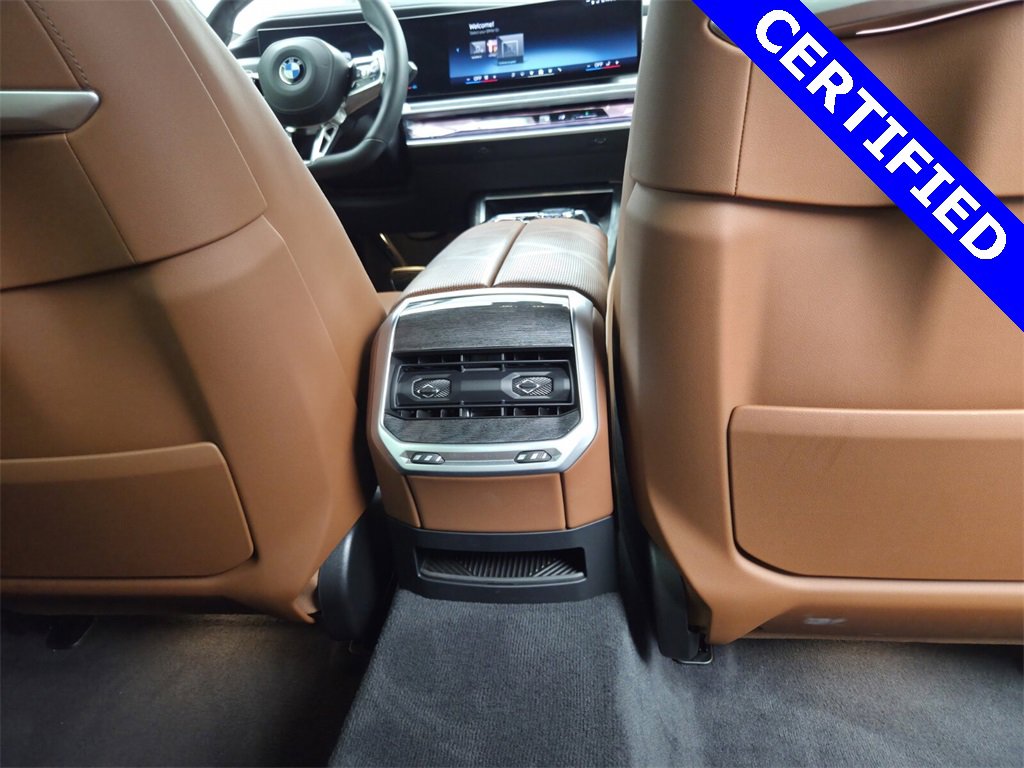 Used 2024 BMW 760i xDrive w/ Executive Package image 18