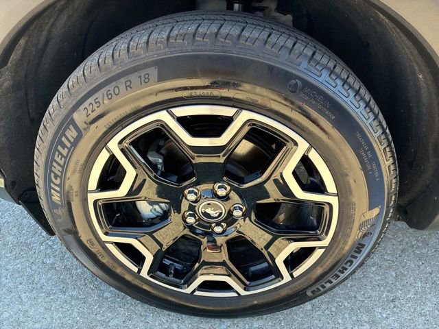 Used 2025 Ford Bronco Sport Outer Banks w/ Outer Banks Tech Package+ AWD/4WD image 16