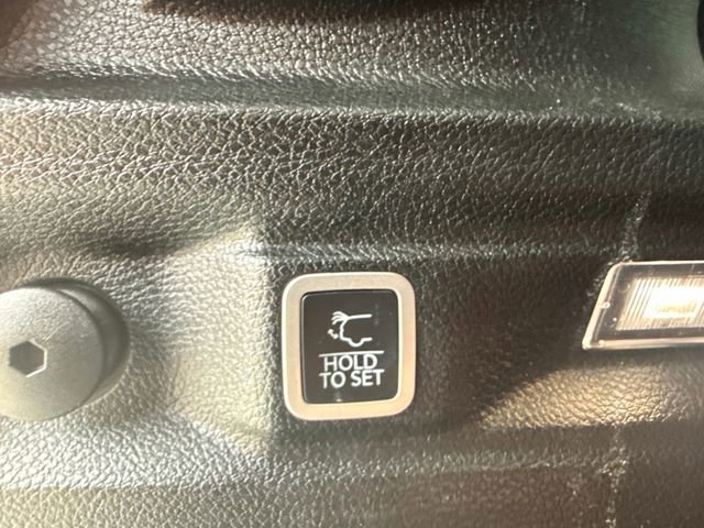 Used 2022 Jeep Grand Cherokee L Limited w/ Luxury Tech Group II AWD/4WD image 18