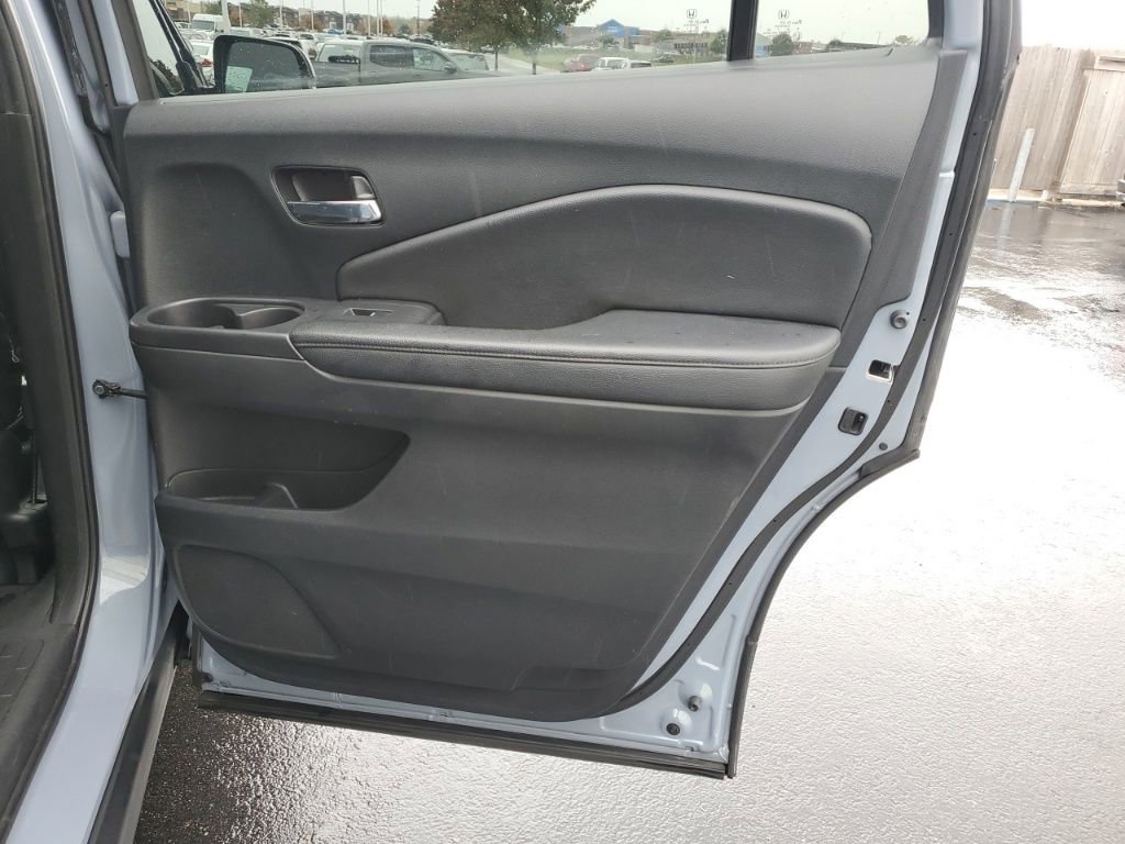 Used 2022 Honda Pilot Sport image 27