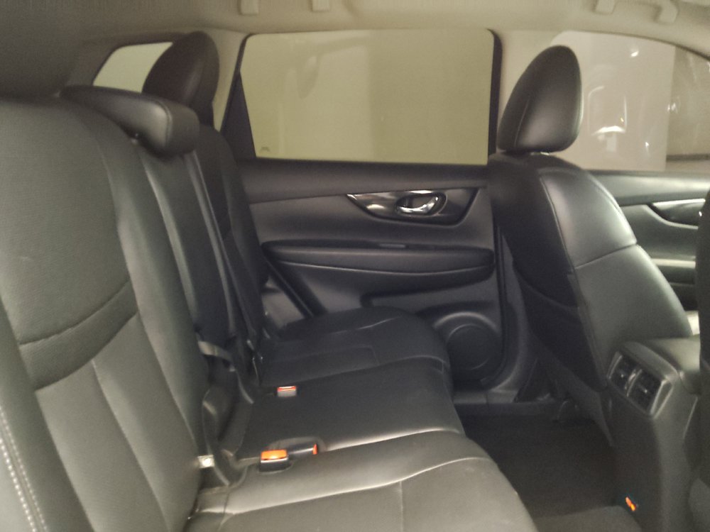 Used 2020 Nissan Rogue SL FWD image 19