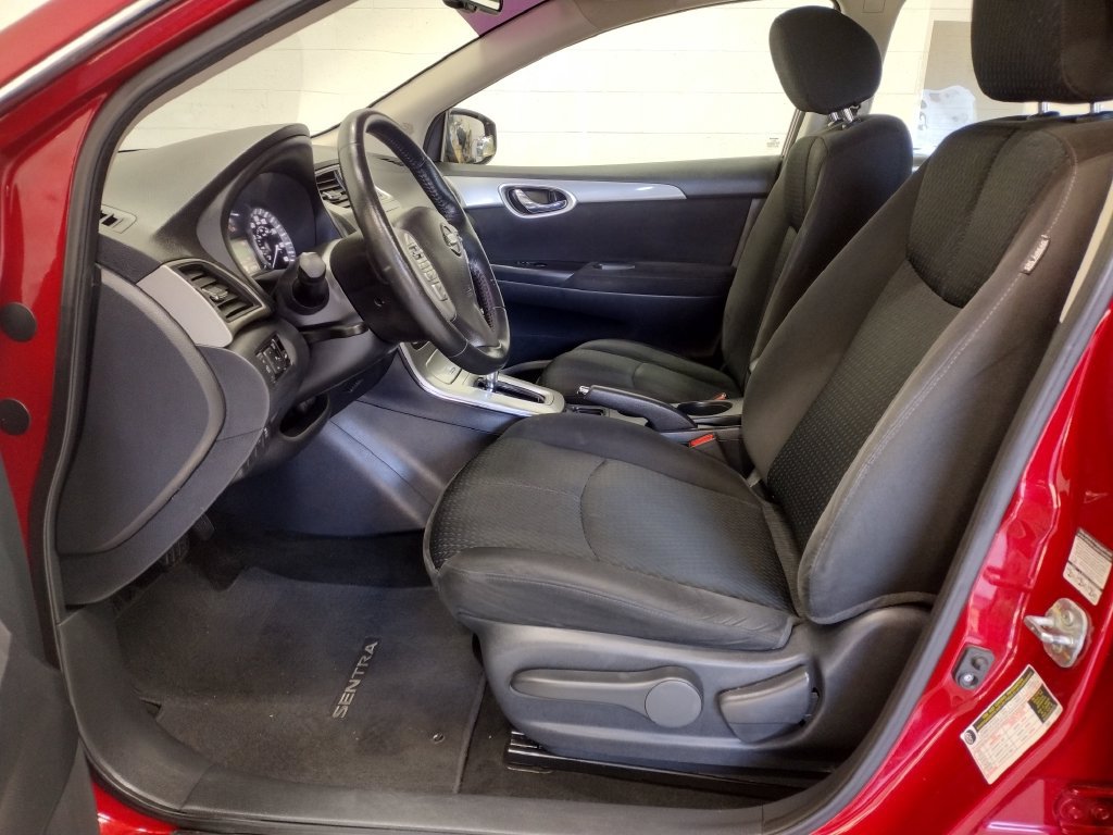 Used 2014 Nissan Sentra SR w/ Premium Package FWD image 23