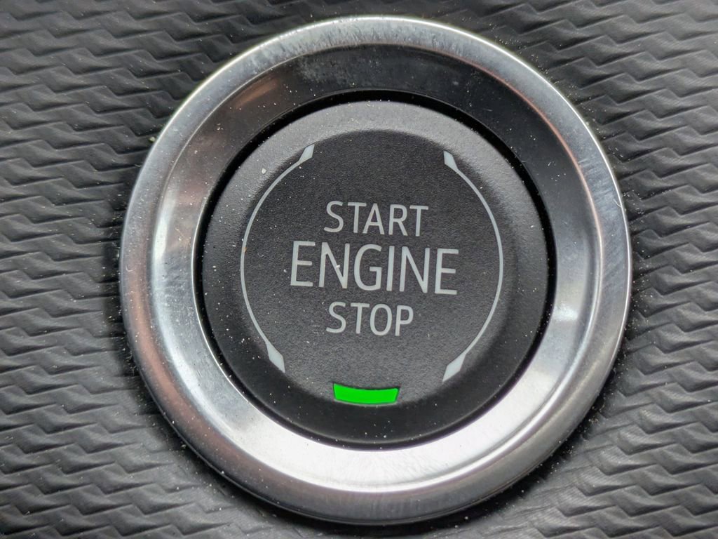 Used 2025 Chevrolet Equinox LT image 29